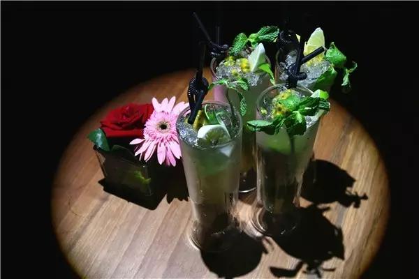 红红火火的欢乐颂你追了吗?没有跌宕的人生至少有一个起伏的胃