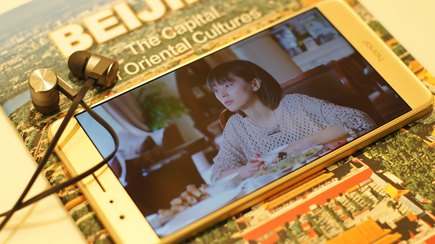 荣耀v8有深度测评,荣耀v8的优点和缺点