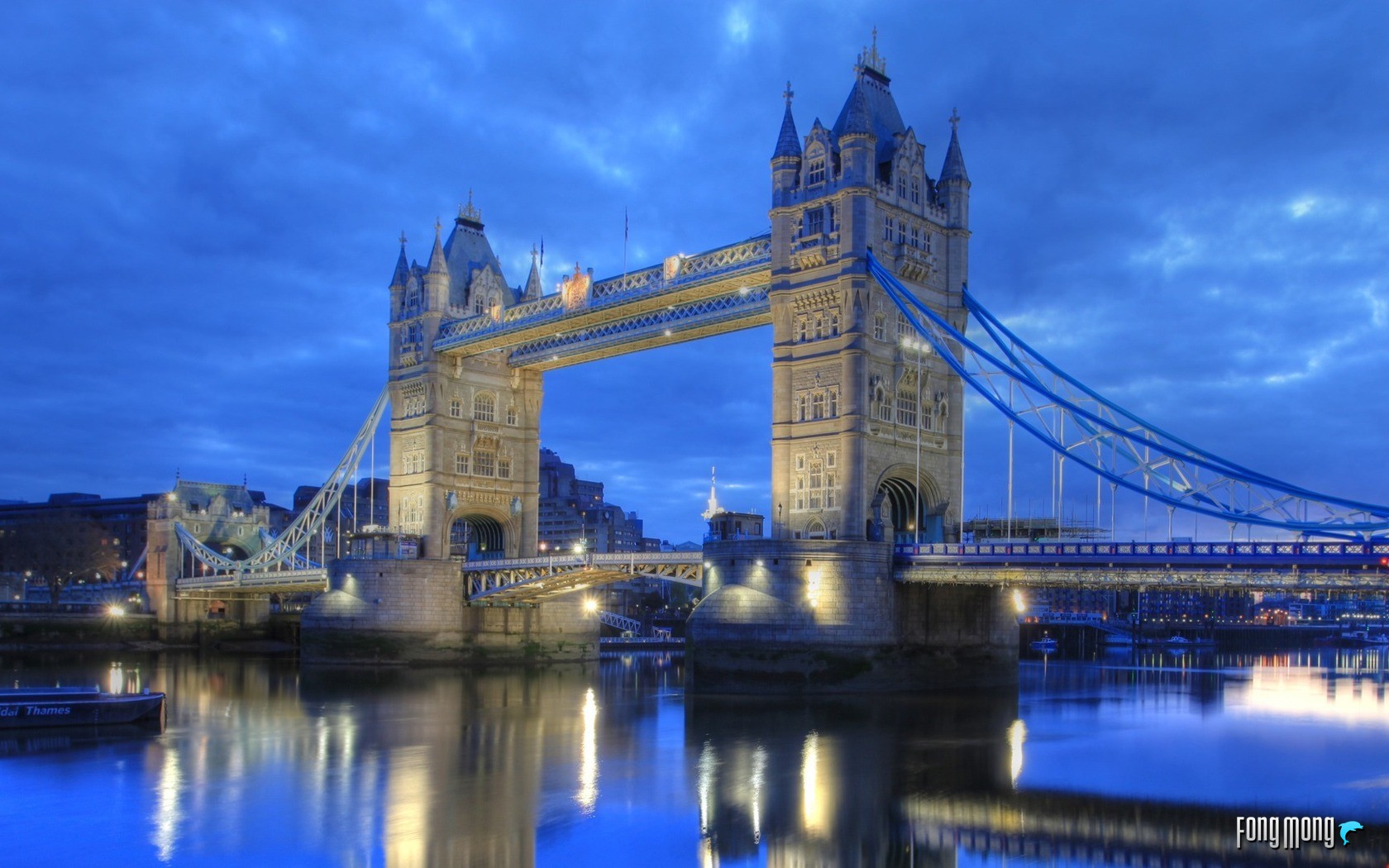 极米z4爵色投影仪是金色的么,极米z4x观影效果怎么样