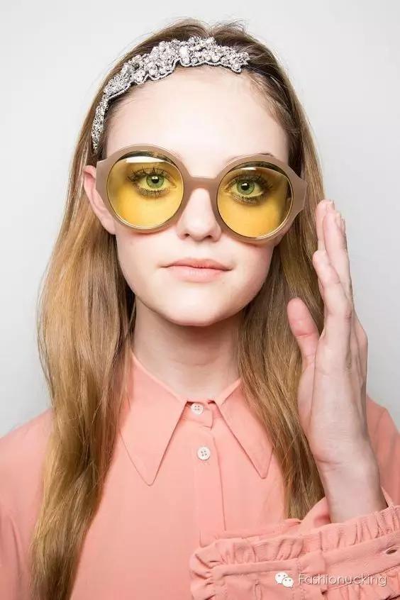 茶色墨镜新款太阳镜高级感,复古潮流墨镜