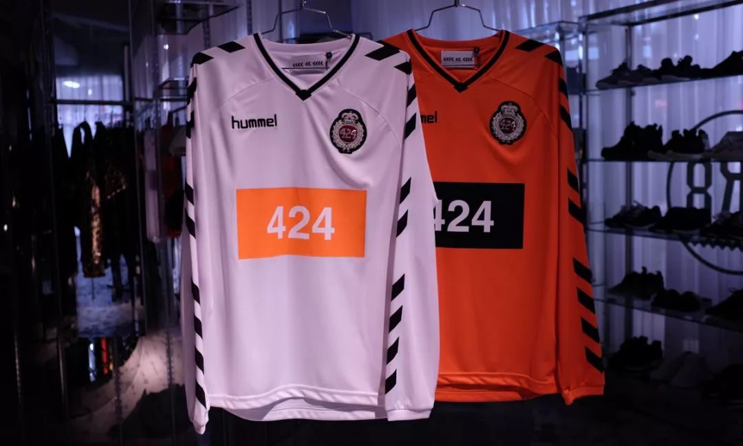 潮流｜424Fairfax赶山足球大势？携手hummel构造主题系列