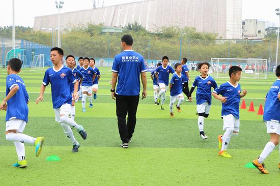 深足青训梯队选拔赛现场视频,深足队员