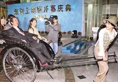 争宠*爱夺**抢家产，一门四房十七子的赌王一家堪比后宫甄嬛传！