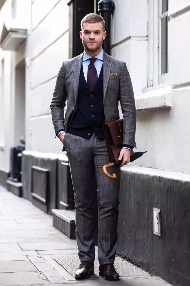 雨天皮鞋湿了怎么补救,小西装起皱什么小技巧解决