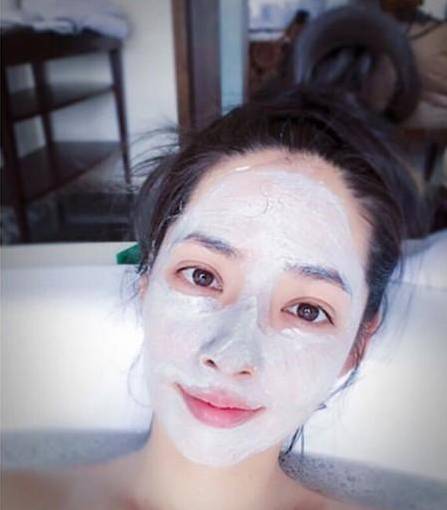 CiCi年希老师：冬天这么冷敷完面膜，能不能不洗？
