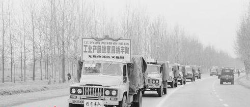 这可能是80年代最挣钱的生意!人山人海只为张门票……