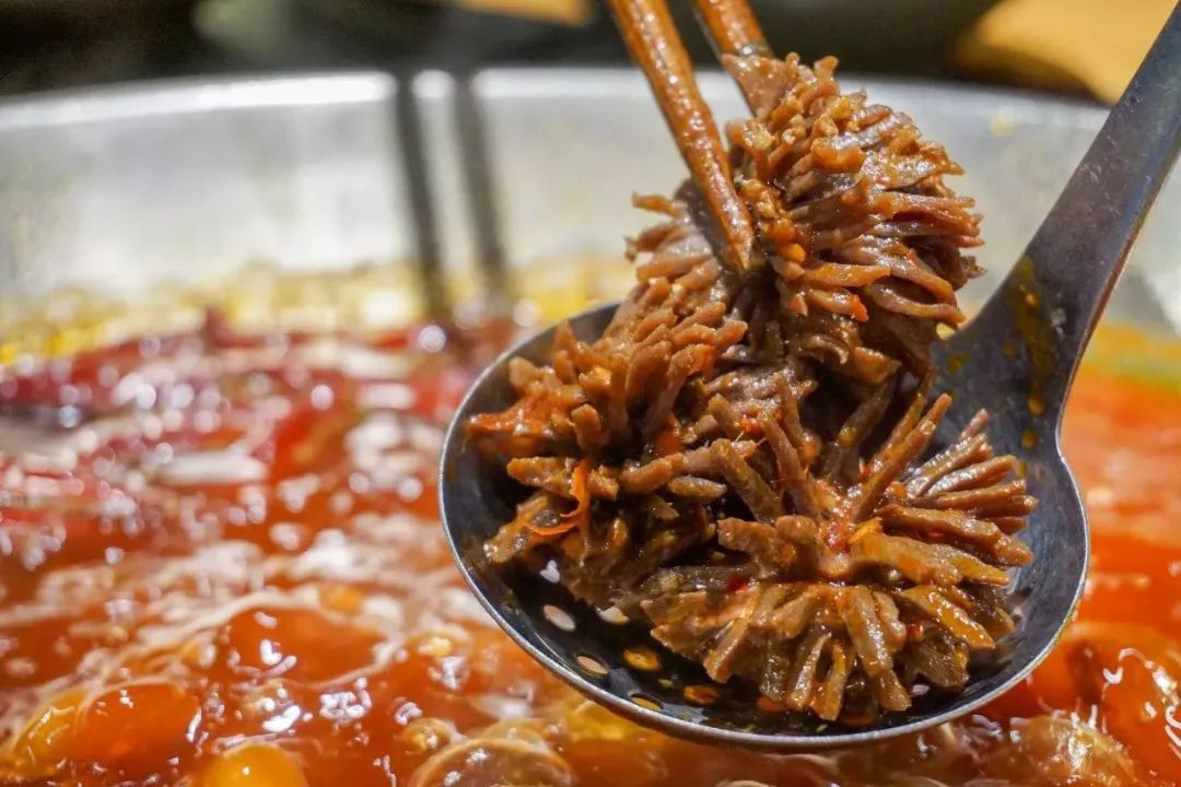 重庆火锅前十强十大必点菜,冬天重庆南山火锅推荐