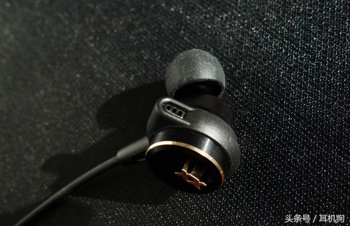 下潜重低音震撼音响,索尼xbaz5有什么用