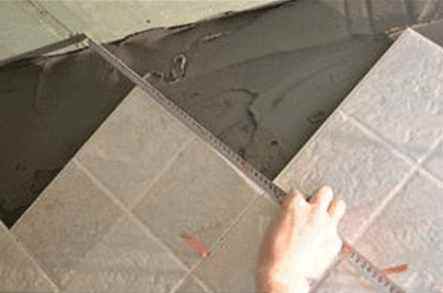 卫生间地面瓷砖贴错颜色怎么补救,卫生间阳角瓷砖空鼓开裂怎样补救