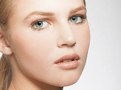 脸皮肤干燥起皮红怎么办,脸上皮肤干燥起皮屑用什么护肤品