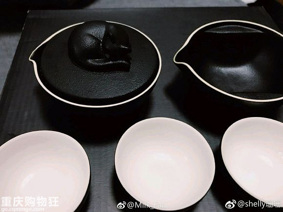 要过年了，来扒一扒明星们给媒体的礼物，竟然有送杜X斯的