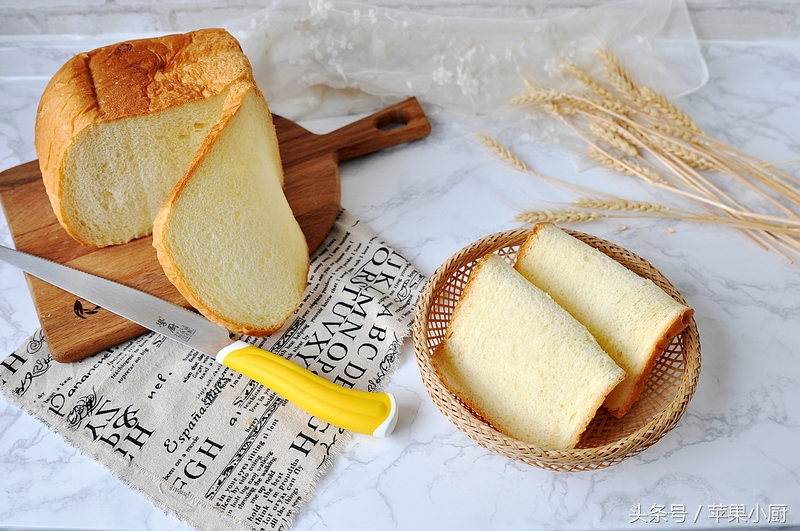 怎样用面包机做出细腻松软的面包,如何用面包机做松软又好吃的面包