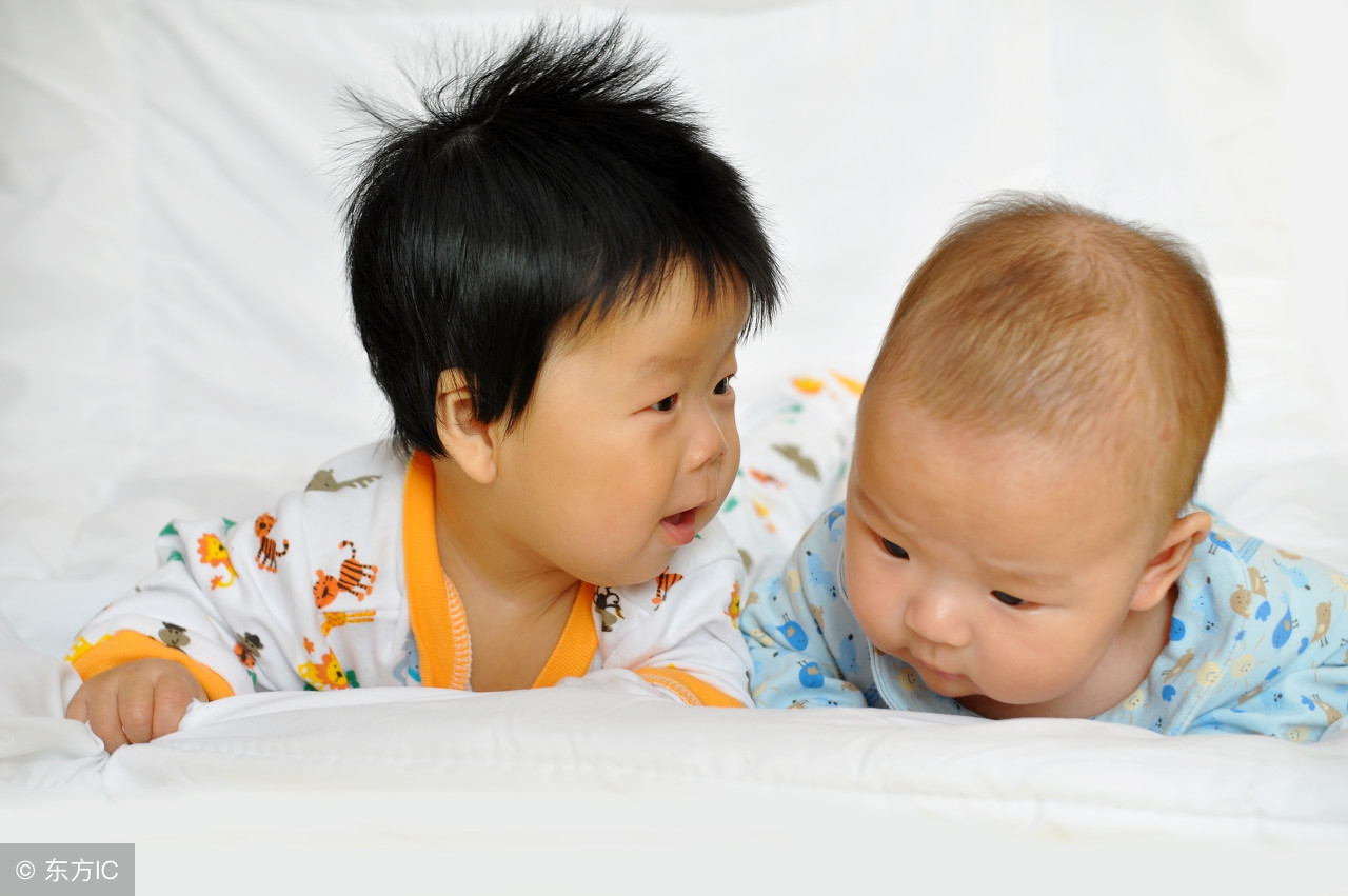 宝宝晚上总睡不安稳怎么回事,宝宝夜里睡不好觉什么原因