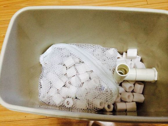 垃圾桶改装鱼缸过滤,垃圾桶改装龟箱过滤