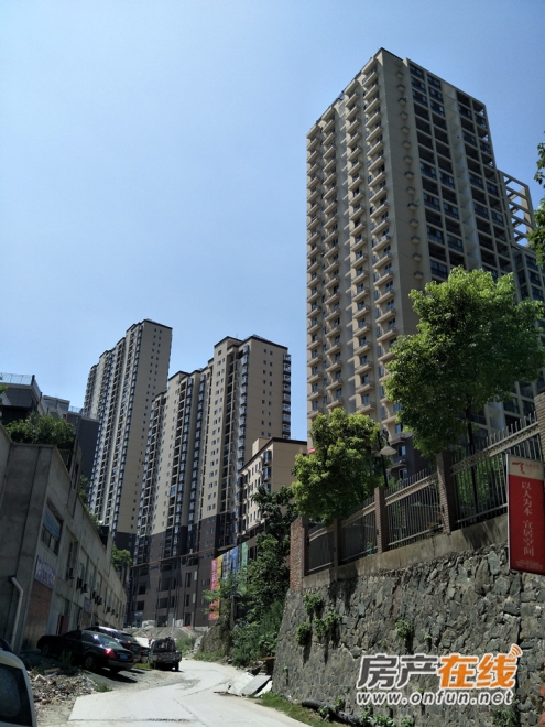 十堰人民路5000——6000元/平米高性价比楼盘