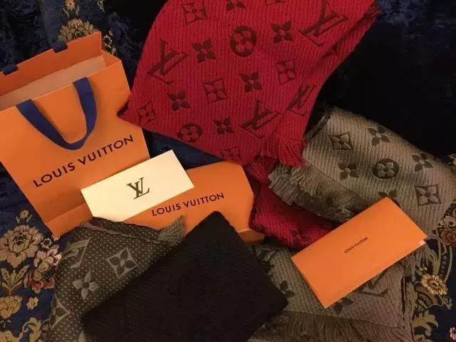 lv围巾真假鉴定最简单方法,lv围巾真假如何辨别