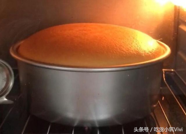 怎么判断戚风彻底烤熟了,戚风上面烤焦了里面还不熟怎么办