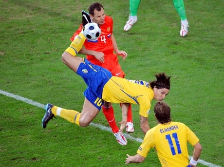 足坛20个标志性动作,足坛十大专属经典过人动作