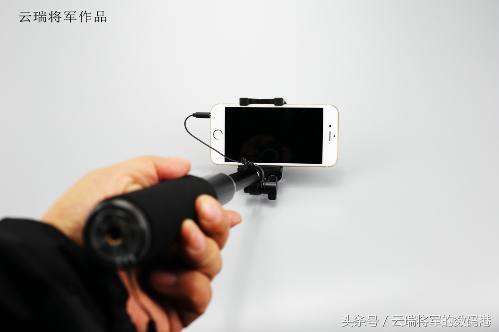 摄影用自拍杆技巧,手机自拍杆怎么连接手机拍照