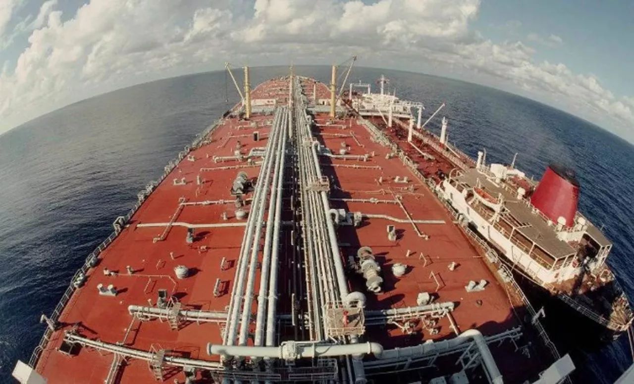 世界最大的航母有多长,世界上最大的航母是什么航母