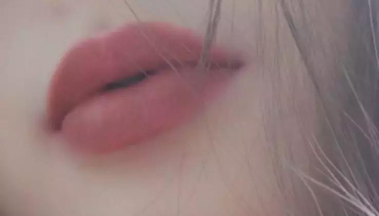 这个几十块的口红，谁用都说好，涂起来和纪梵希、香奈儿不相上下