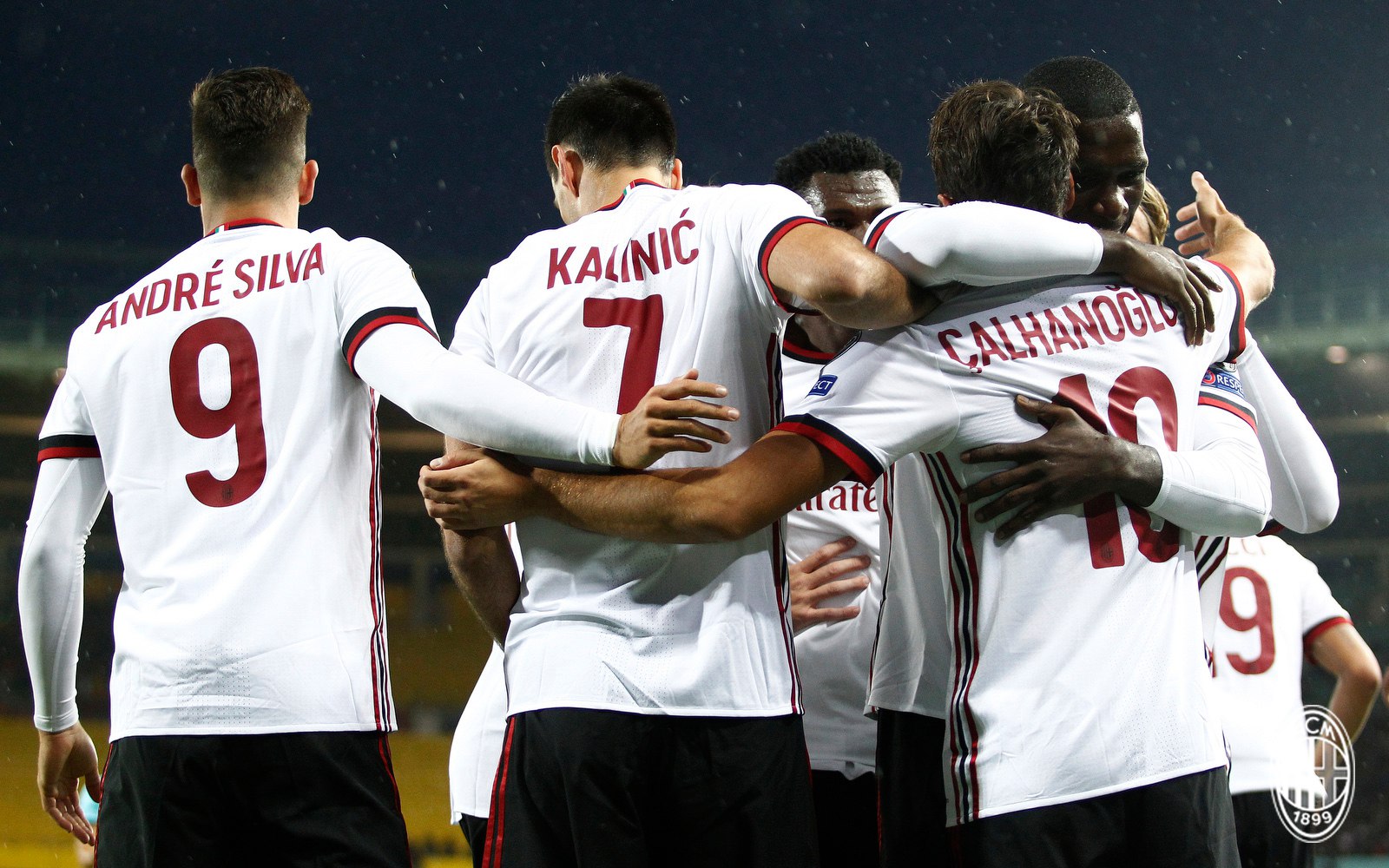 米兰1-3尤文赛季首败,米兰惨败后何去何从