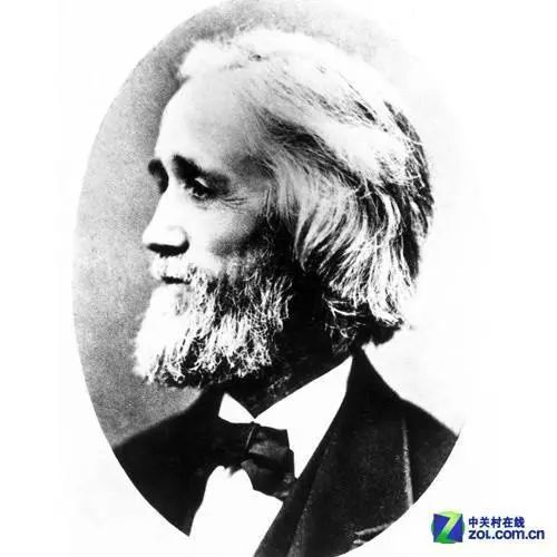 打字员的日常任务就是手指在键盘上跑半马拉松