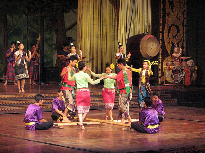 芭提雅大象村好还是东芭乐园好,芭提雅大象村和东芭乐园哪个好