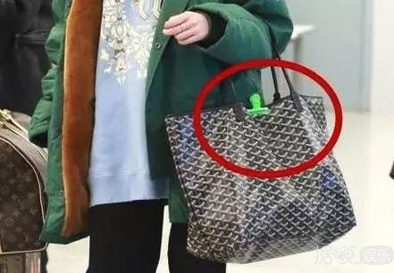 鹿晗关晓彤穿衣,关晓彤为什么穿衣打扮被吐槽