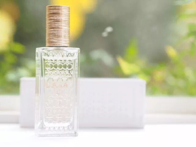 香水如何让一个女生爱上你,一种让所有异性喜欢你的香水