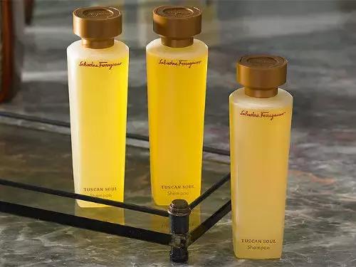 五星级酒店里面的服务设施要钱吗,五星级酒店却暗藏黄与黑