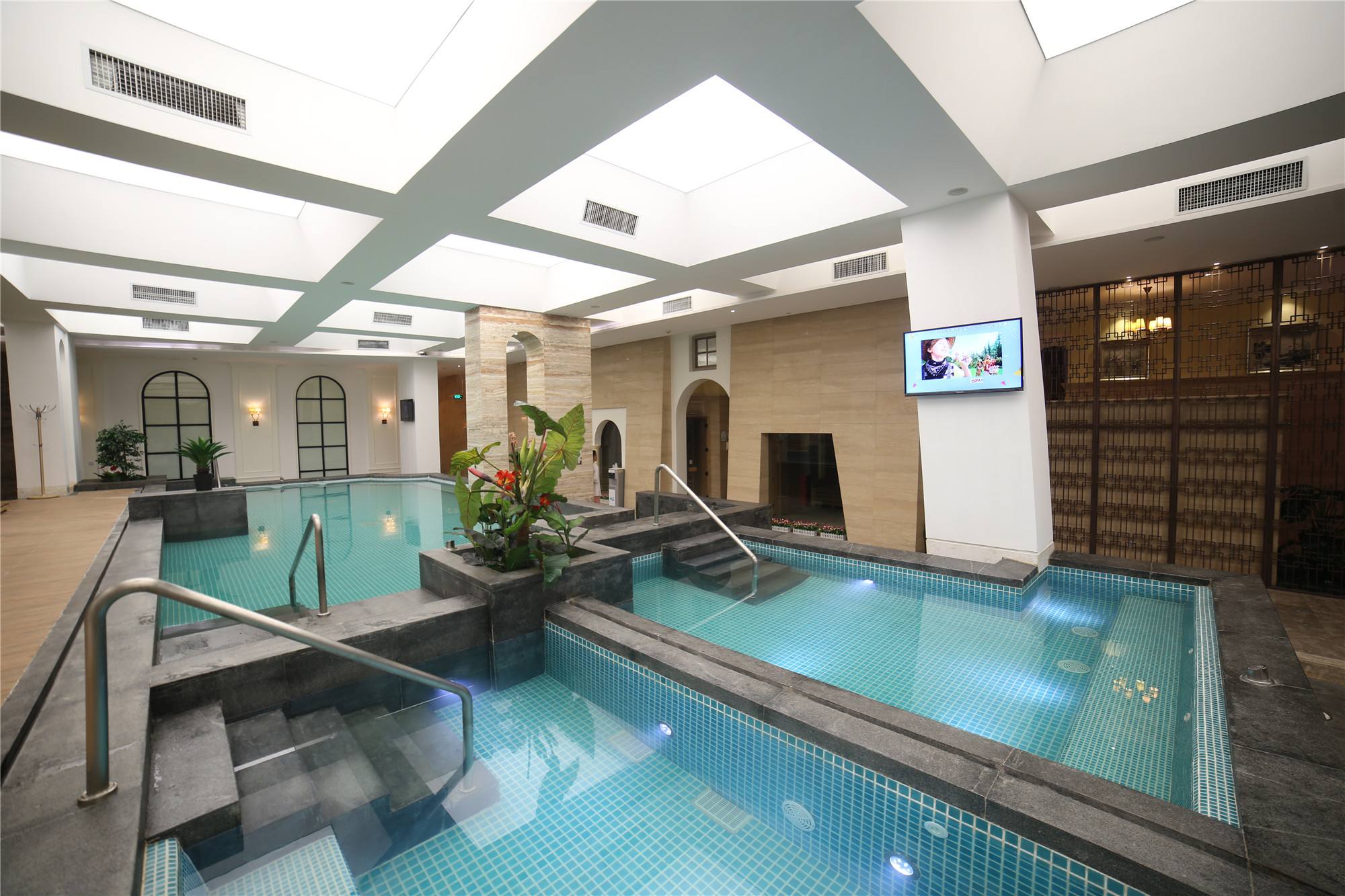 冬日温泉必打卡,冬日养生温泉