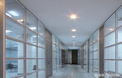 铝型材玻璃隔断框架,铝型材隔断是怎样报价的