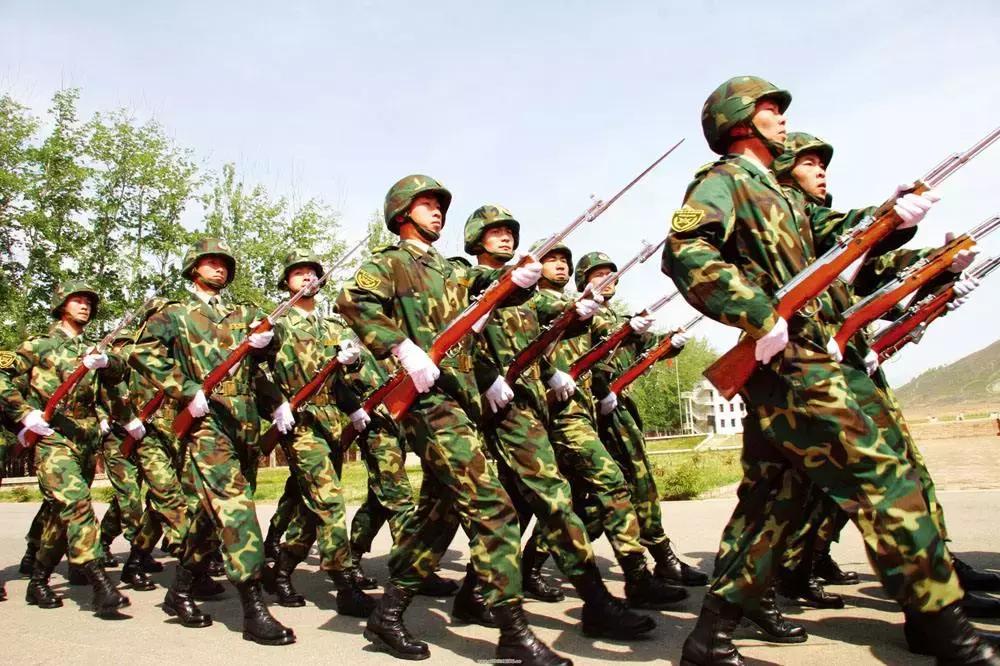 07式作战靴被淘汰了吗,07款作战靴穿坏了