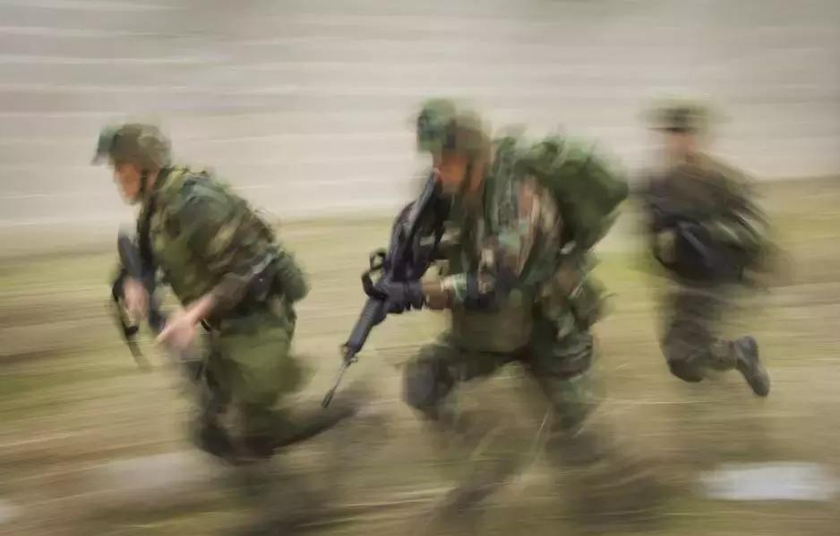 07式作战靴日常穿,07作战靴和17作战靴有什么区别