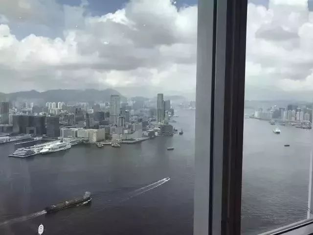 现实中的香港什么样,香港的真实社会