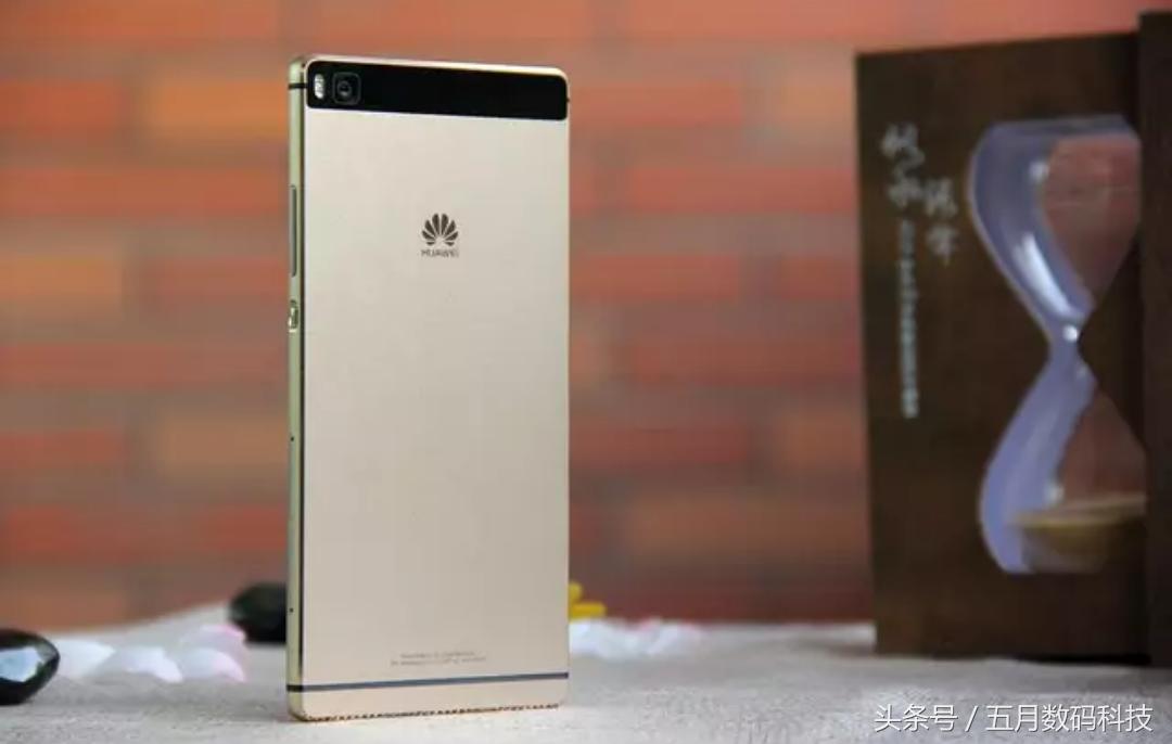 华为历代手机荣耀系列,华为手机荣耀系列最早的