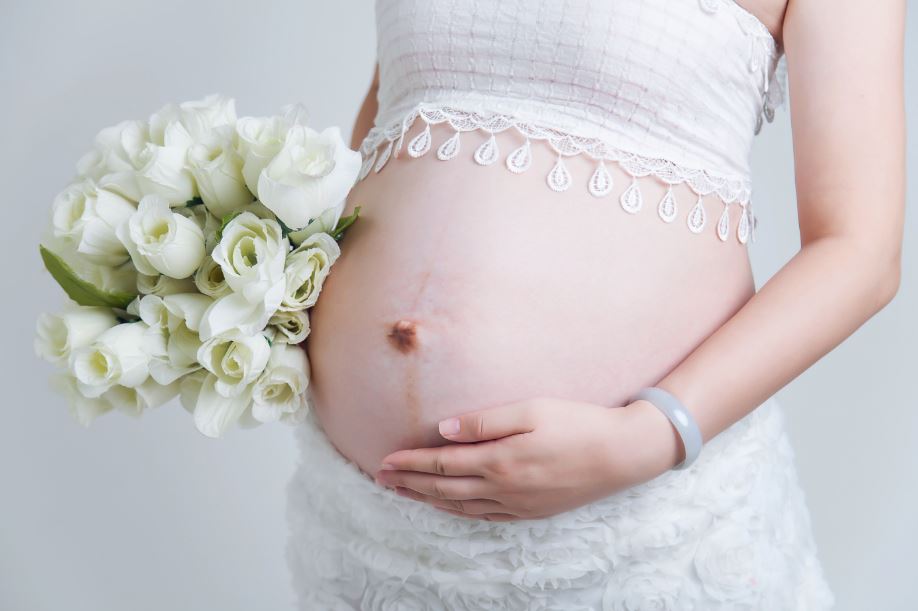 准妈妈必看怀孕必须要补充叶酸吗,准妈妈的疑惑叶酸该怎么补才合适