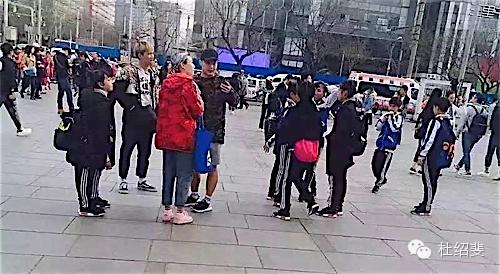 三款烂大街的鞋,三双烂大街的鞋