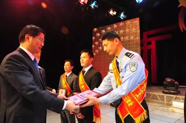 朝气蓬勃的公安尖刀部队:巡特警支队