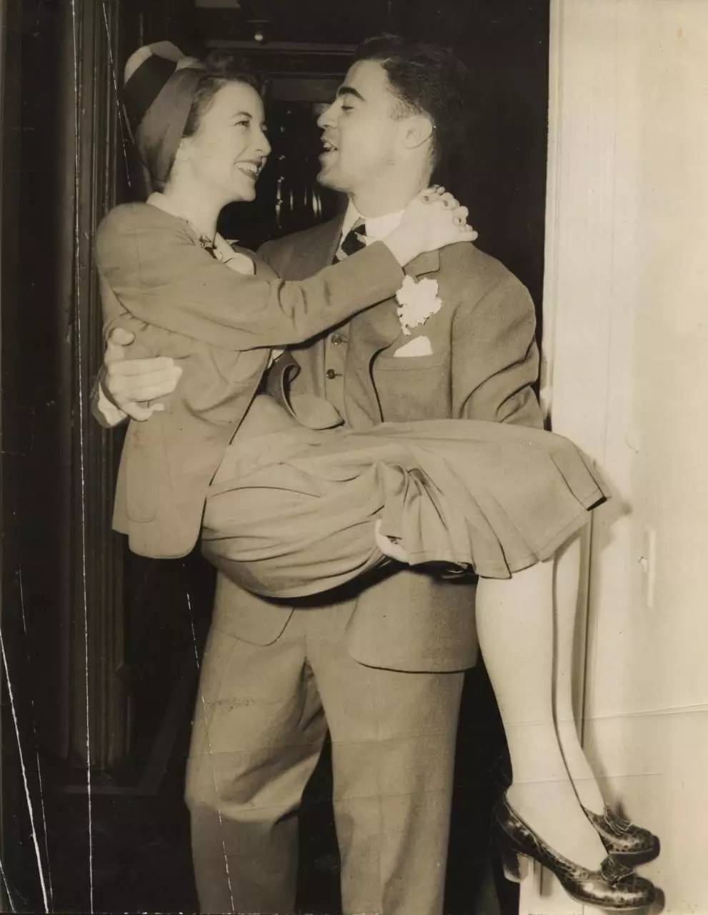 妈妈年轻的时候就是那么的勇敢,你还知道妈妈年轻时的样子吗