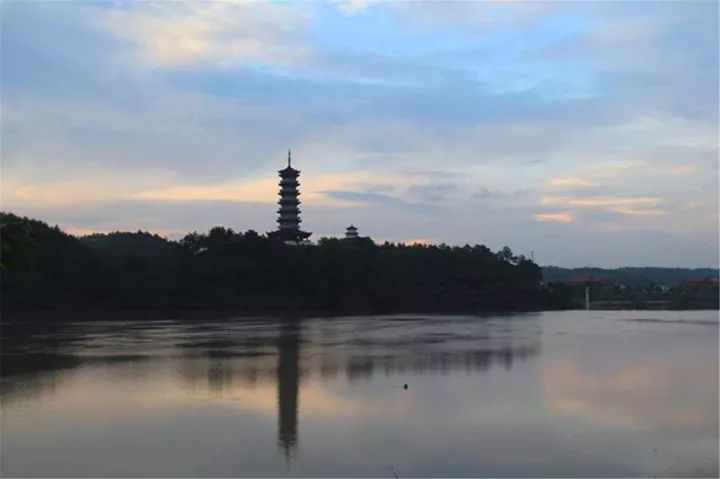 于都美食在哪里,于都逛吃攻略