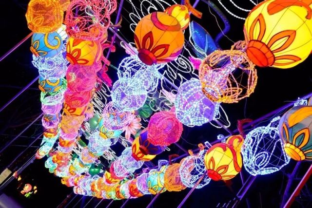 春节灯会好玩吗,元宵节灯会哪里好玩