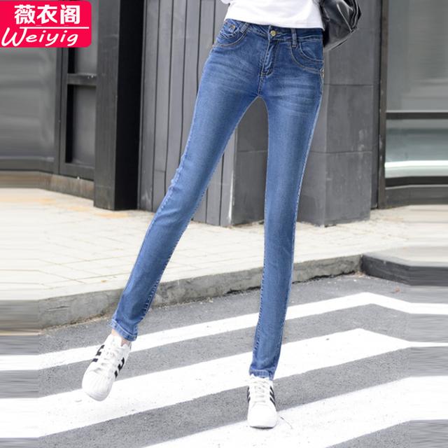 慵懒风穿搭春夏牛仔裤,炎炎夏日穿搭牛仔裤