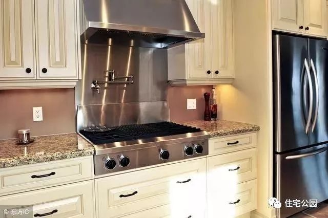 顶吸式抽油烟机缺点,顶吸式和侧吸式油烟机优缺点