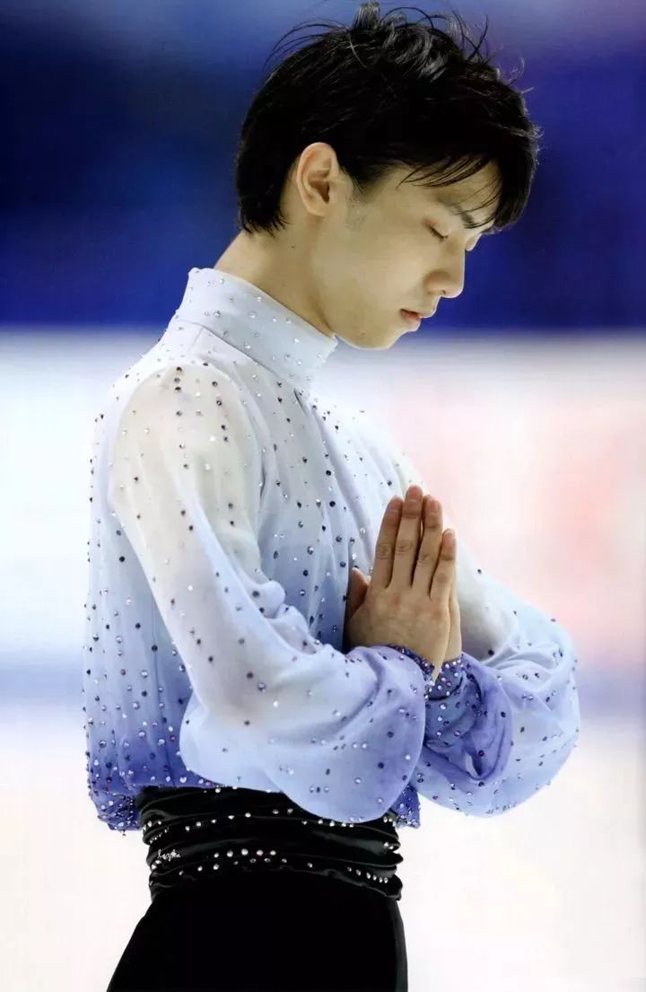 看完这篇文，你就明白央视女主播为什么对他痴狂？