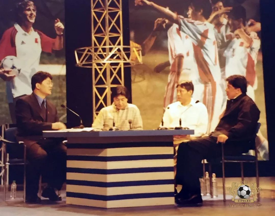 津门足球双百颂图片,津门足球双百颂签售会