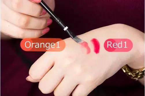 一抹惊艳的唇妆,diy唇彩的制作方法