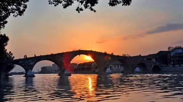 元宵节古镇逛一逛,古镇上的元宵节值得去玩嘛