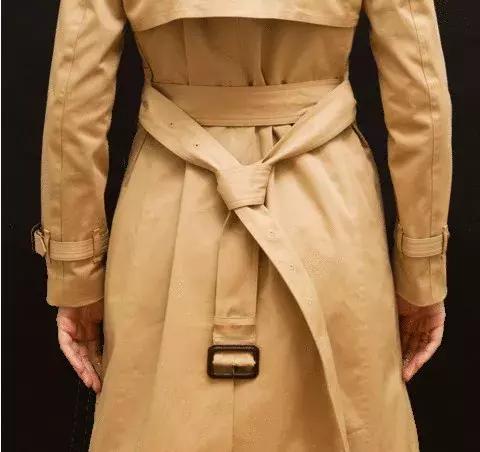 长款风衣的搭配及穿法女士,长款休闲风衣的搭配及穿法